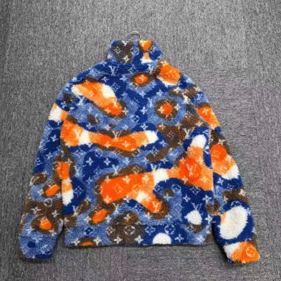 Louis Vuitton Teddy Fleece Jacket - Picture 2 of 4